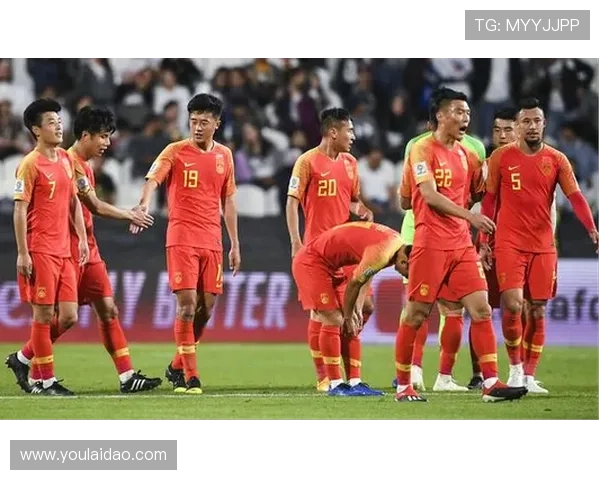 中国男足新星崭露头角带领球队逆转强敌点燃全国球迷热情