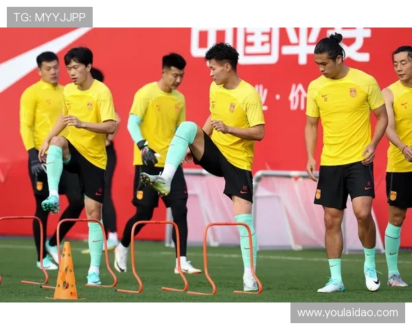 中国男足再度集结展开高强度训练全力备战即将到来的世预赛关键战