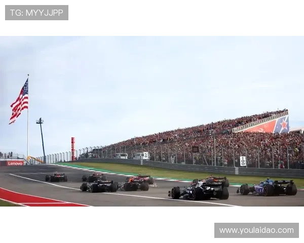 F1车队竞争激烈 赛季倒计时引发车迷热议新技术与战术变化