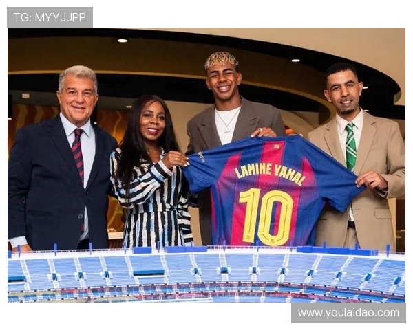 梅西重返巴萨引热议 未来是否会再次披上蓝红战袍成为焦点