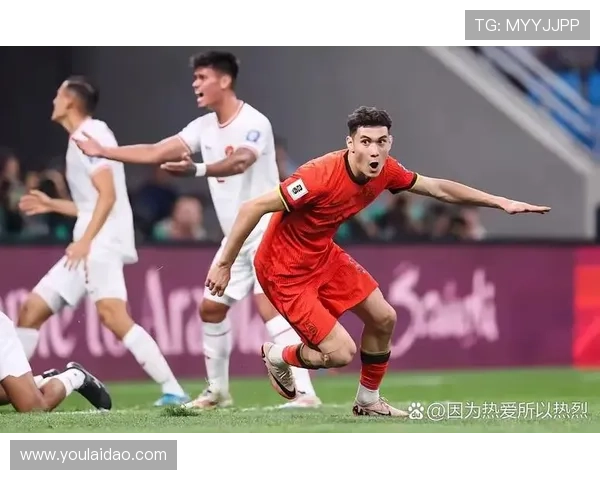 中国男足迎战亚洲劲旅 争夺世界杯预选赛关键三分