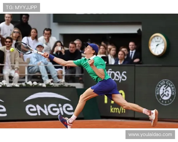 网球赛季重磅回顾：2025年大满贯战况激烈 众星云集争锋相对